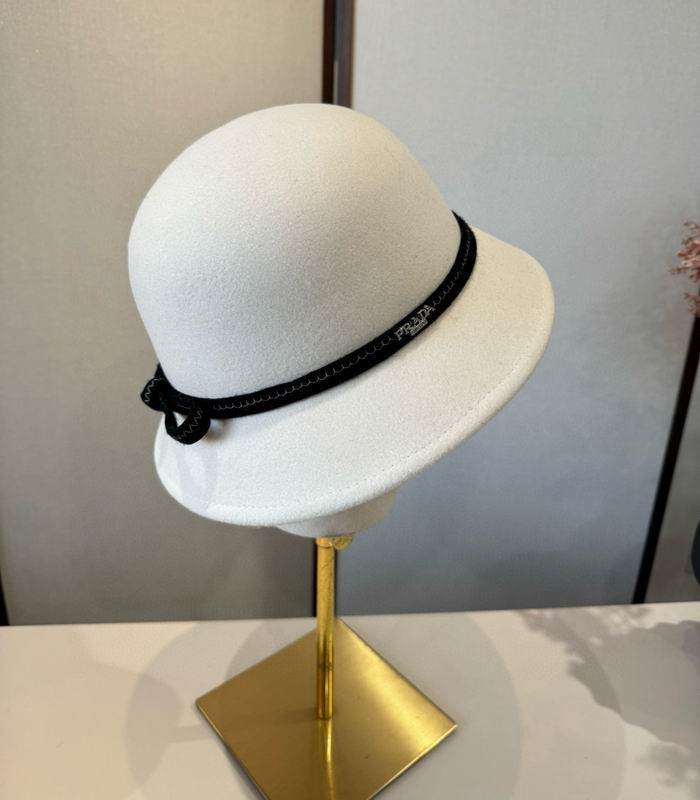 Prada top hat (282)