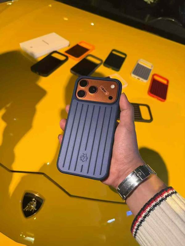 Rimowa iphone shell 14 (4)