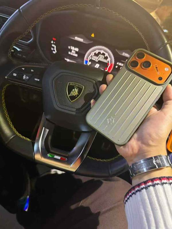 Rimowa iphone shell 14 (6)