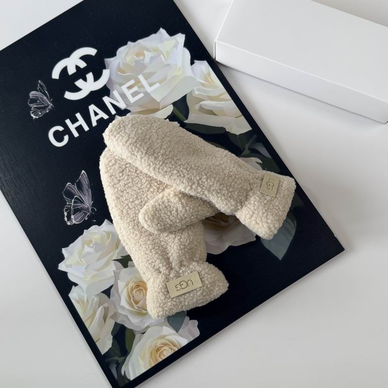 UGG Gloves 53 (17)