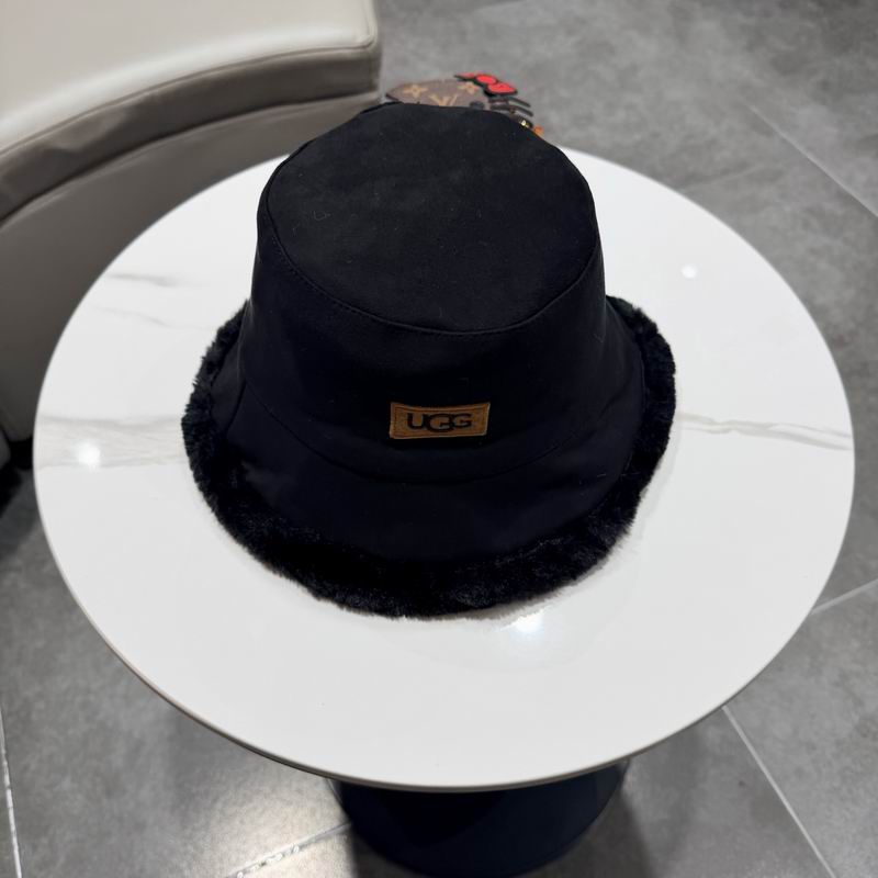 UGG Hat (700)