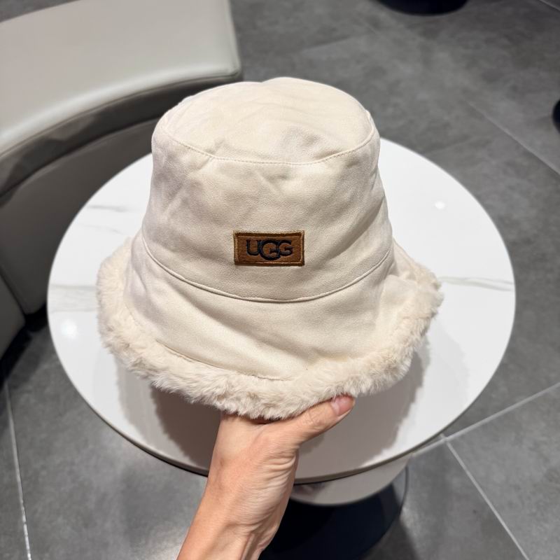 UGG Hat (711)