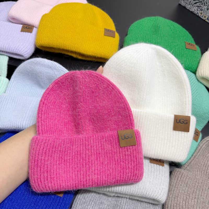UGG hat (3422)