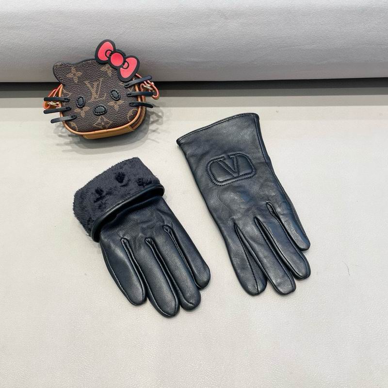 Valentino Gloves M L 25 (15)