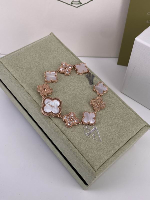 Van cleef & Arpels 22.4mm 02 (13)