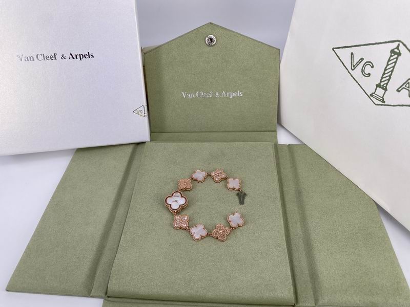 Van cleef & Arpels 22.4mm 02 (16)