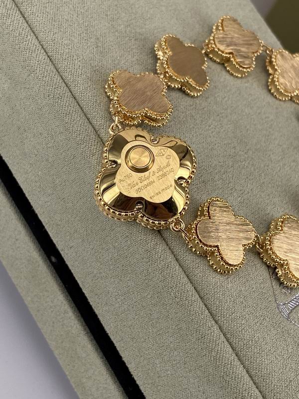 Van cleef & Arpels 22.4mm 02 (39)