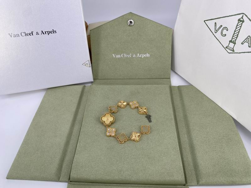 Van cleef & Arpels 22.4mm 02 (40)