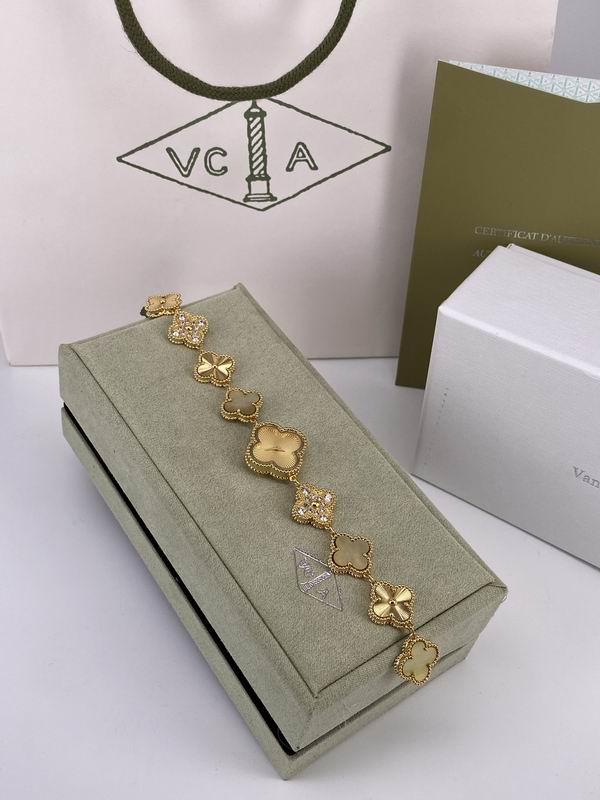 Van cleef & Arpels 22.4mm 02 (41)