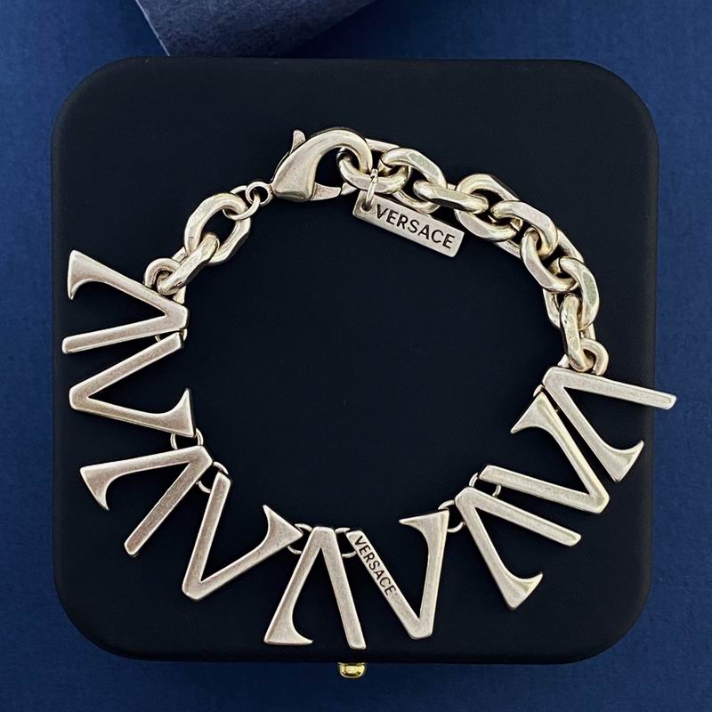 Versace bracelet 11yxx05 (6)