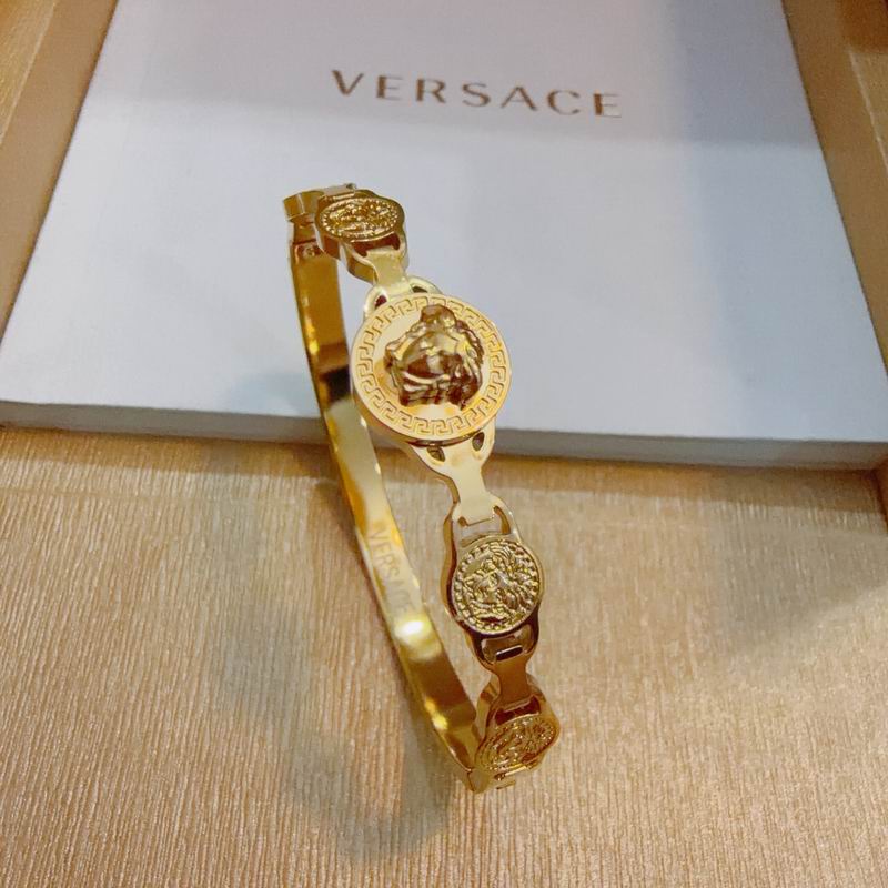 Versace bracelet 11yxx08 (10)
