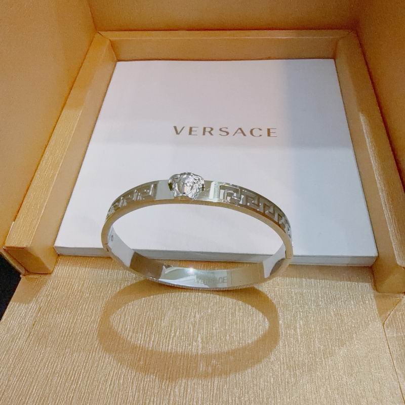 Versace bracelet 11yxx13 (5)