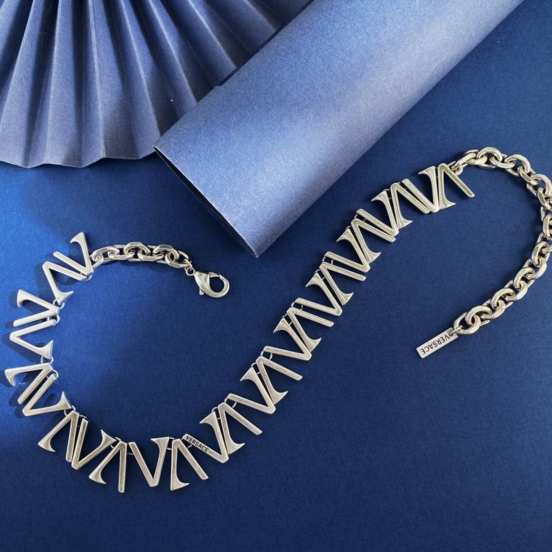 Versace necklace 11yxx03 (3)