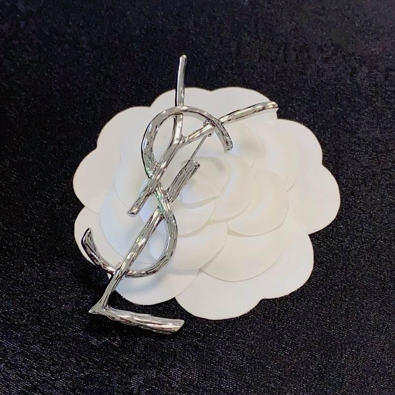 YSL Brooch 01yxx35 (2)