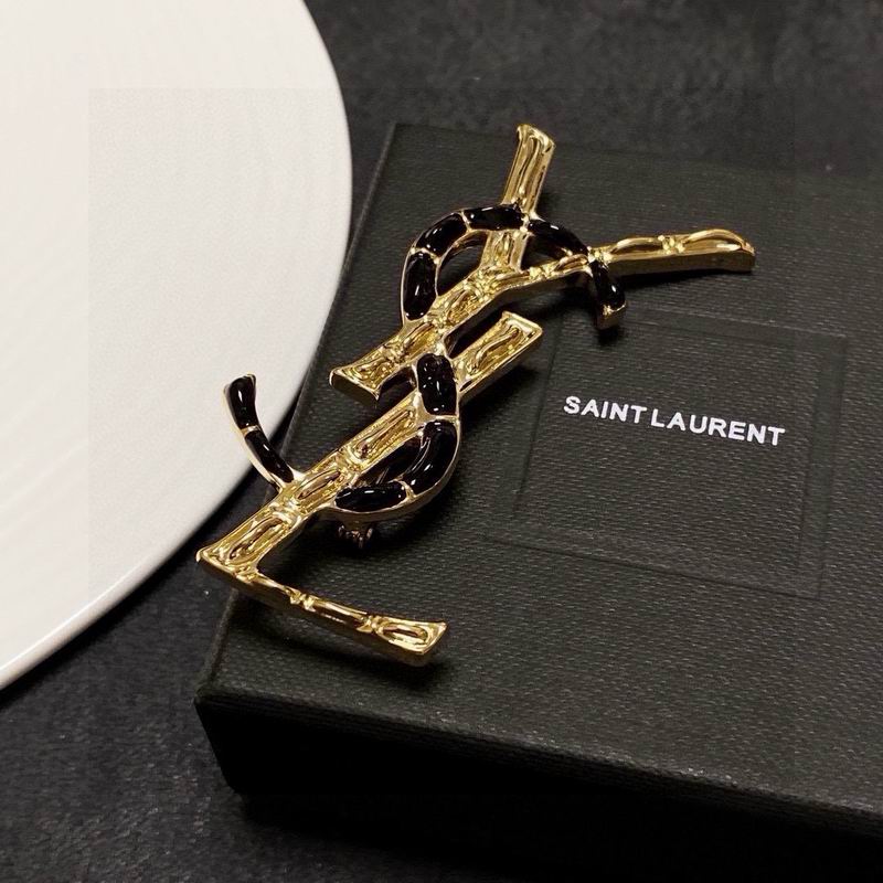 YSL Brooch 01yxx38 (5)