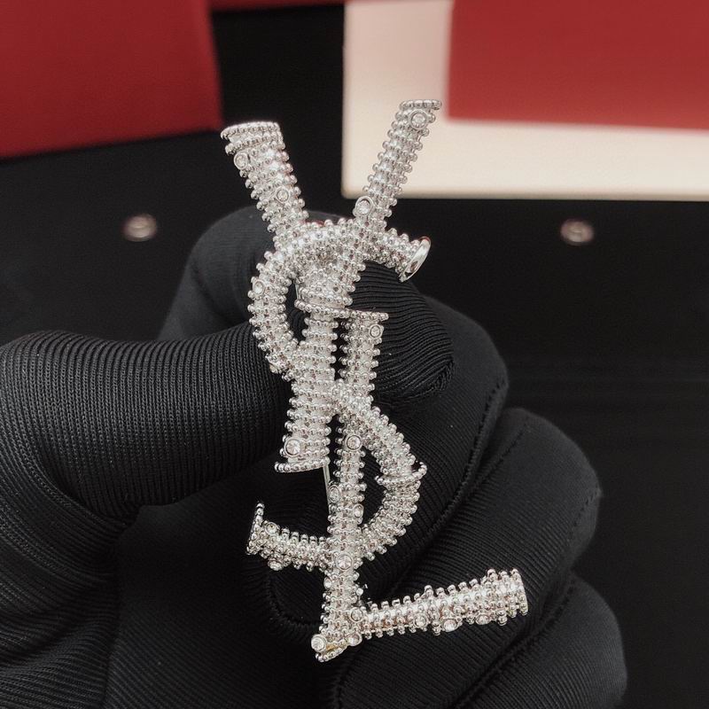 YSL Brooch 11yxx02 (1)
