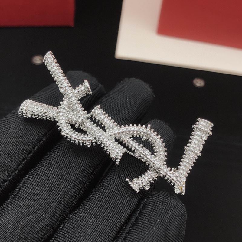 YSL Brooch 11yxx02 (3)