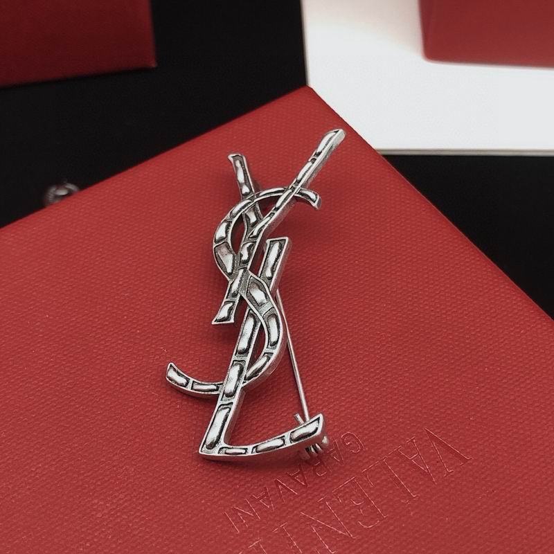 YSL Brooch 11yxx05 (3)