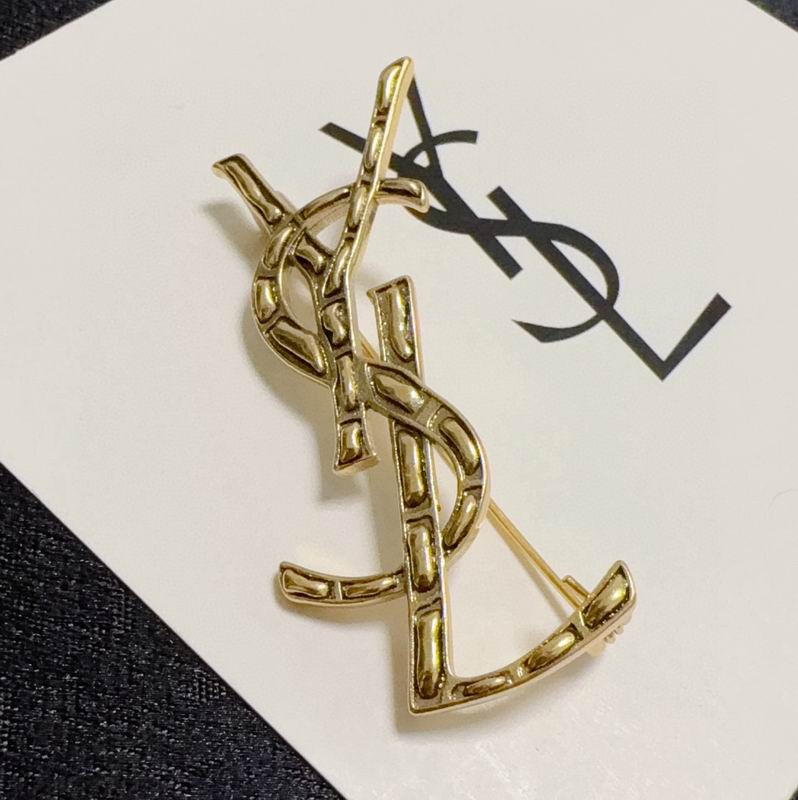 YSL Brooch 12yxx17 (4)