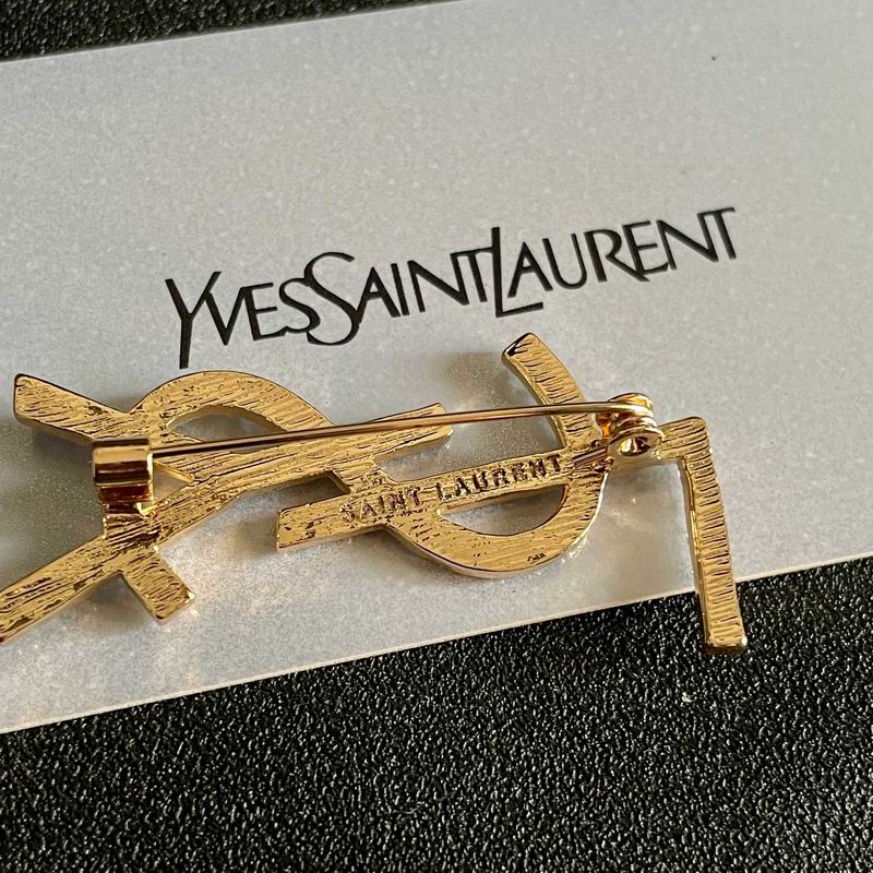 YSL Brooch 12yxx19 (3)