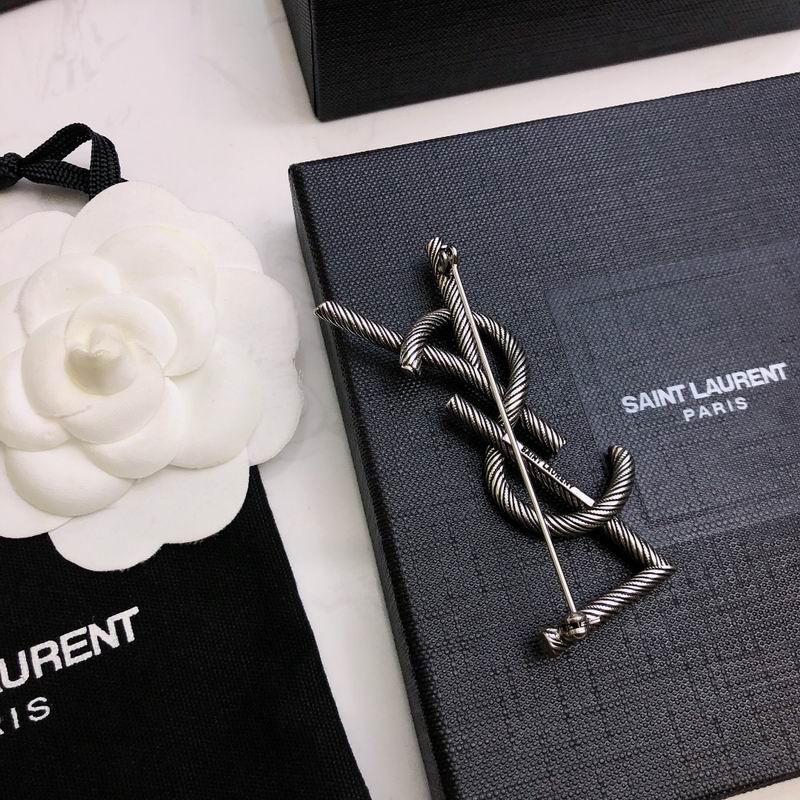 YSL Brooch 12yxx20 (5)