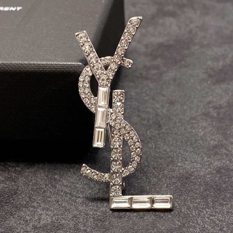 YSL Brooch 12yxx23 (2)