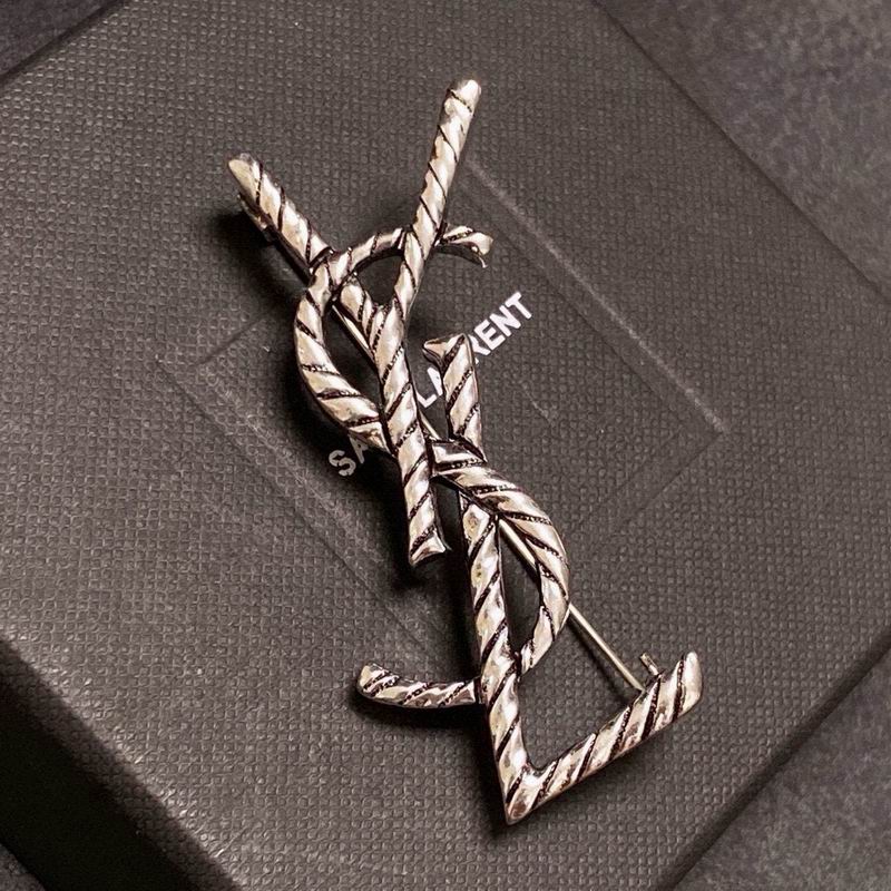 YSL Brooch 12yxx24 (4)