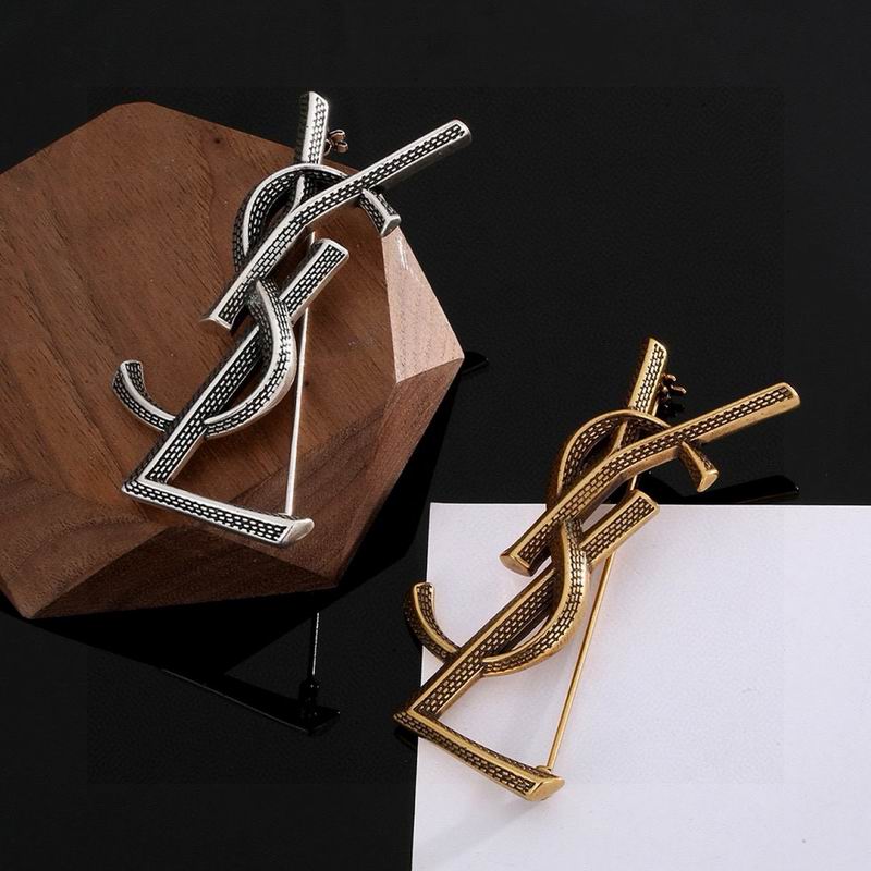 YSL Brooch 12yxx26 (2)