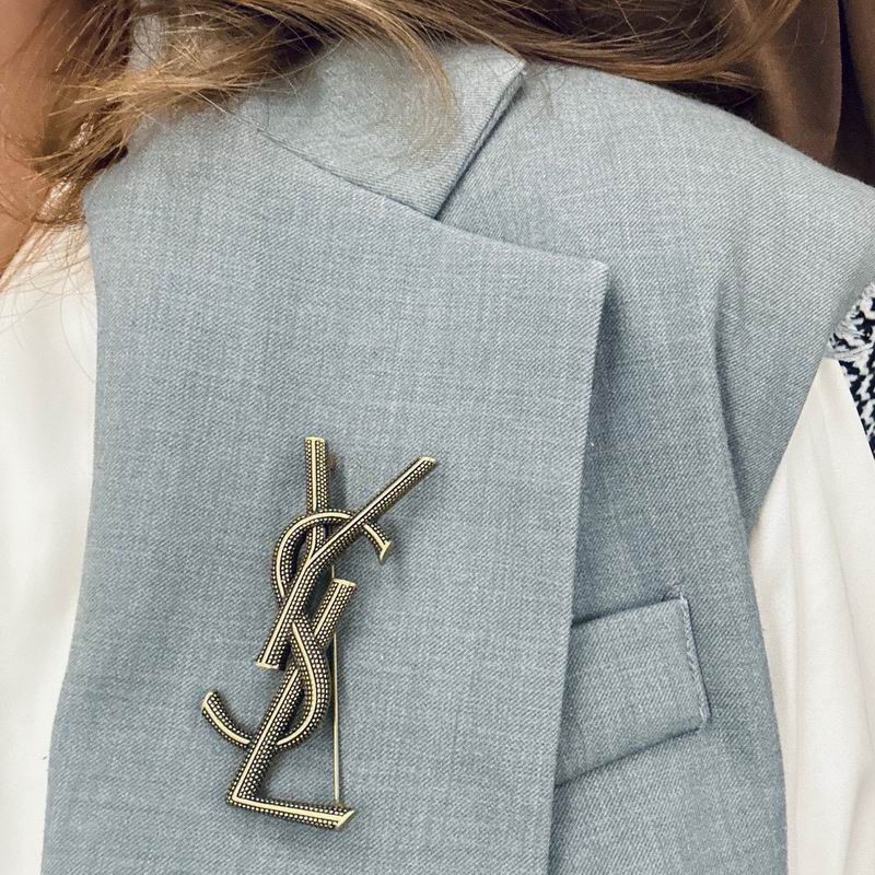 YSL Brooch 12yxx26 (4)