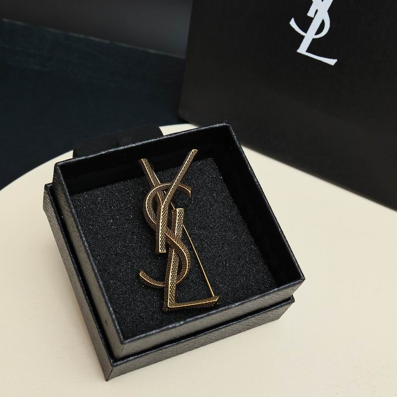 YSL Brooch 12yxx27 (5)