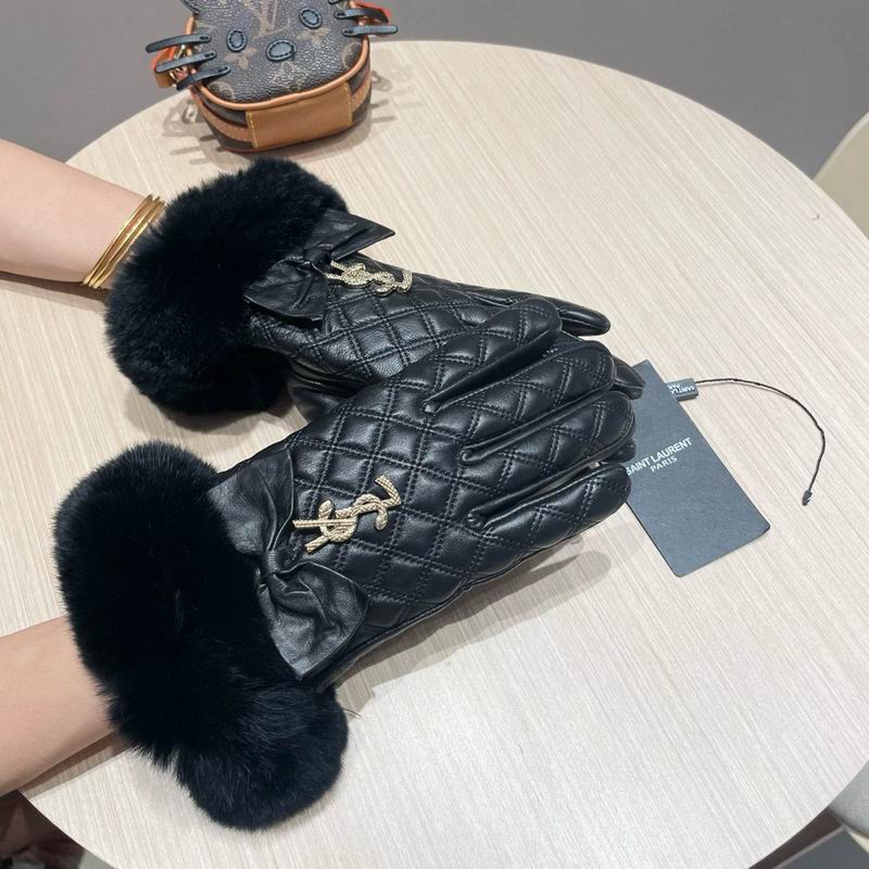 YSL Gloves 41 (1)