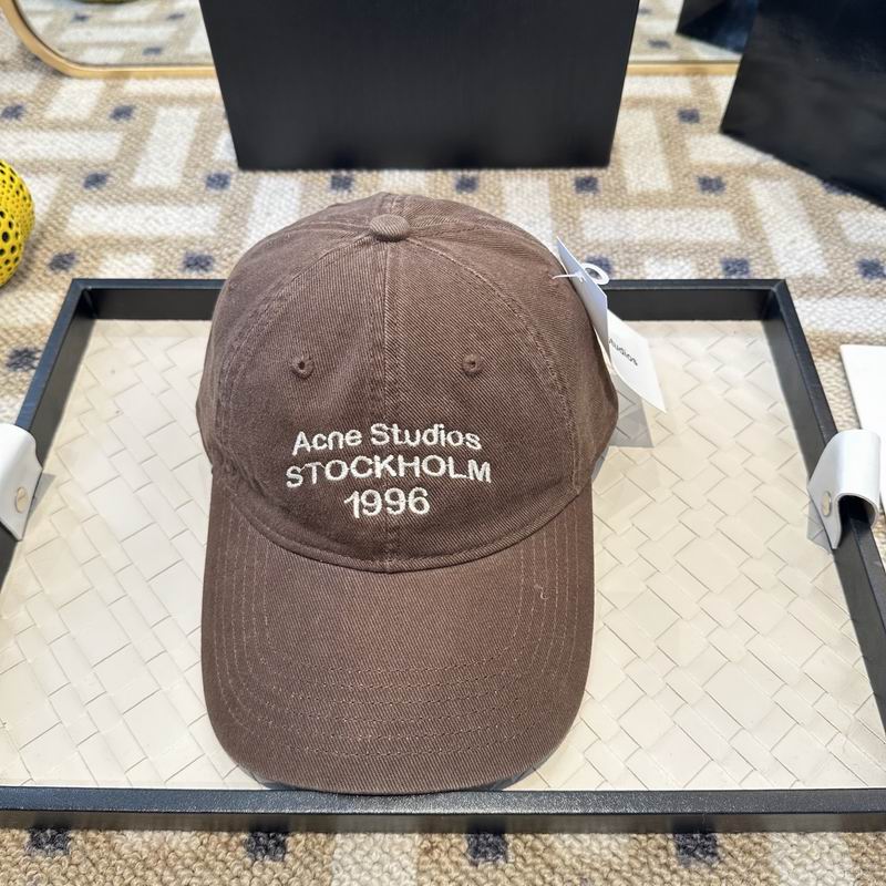 Acne Cap (2560)