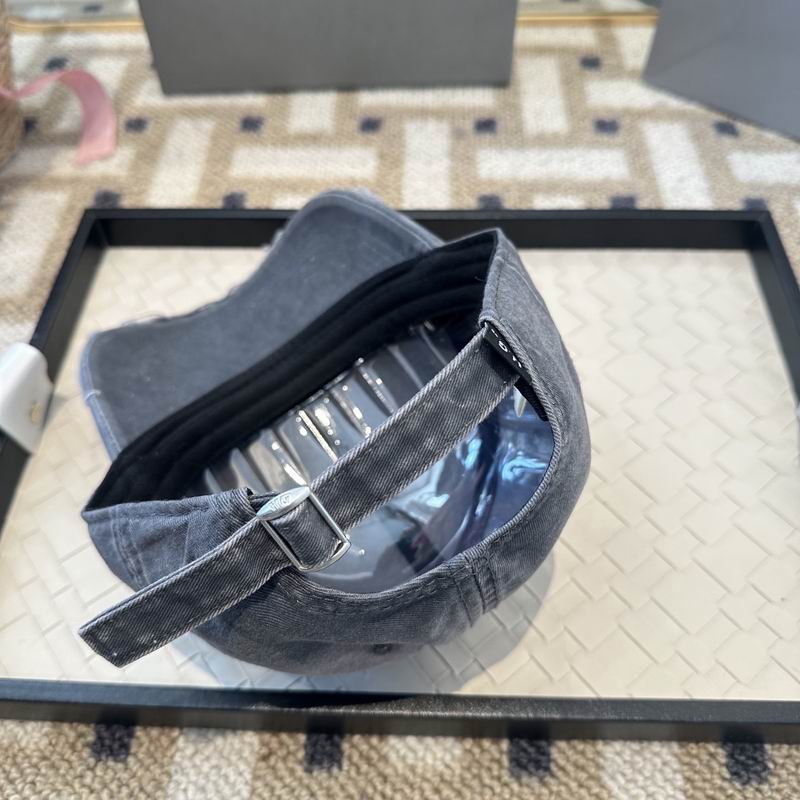 Balenciaga Cap (3567)