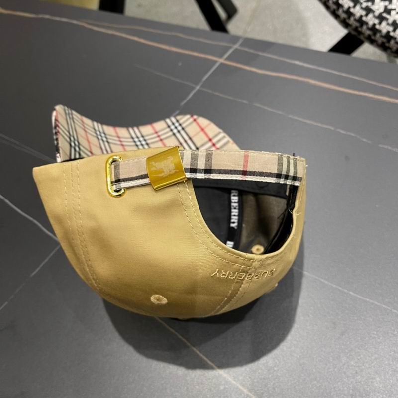 Burberry Cap (152)