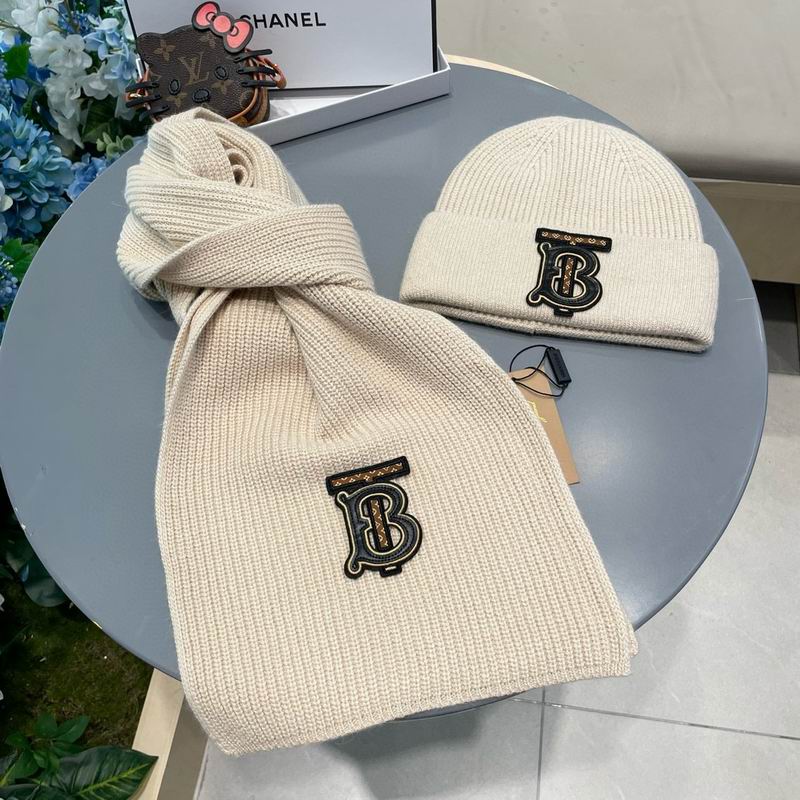 Burberry Scarf Hat (171)