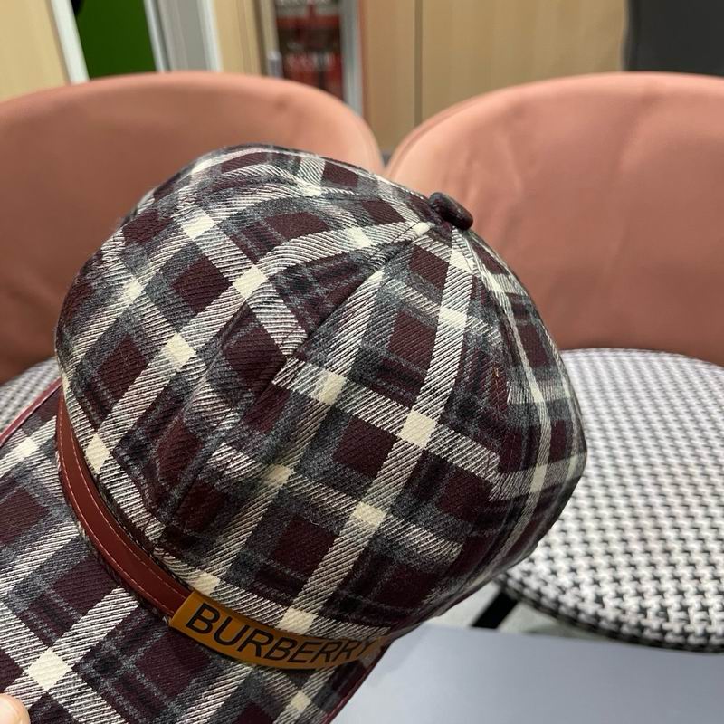 Burberry cap (116)