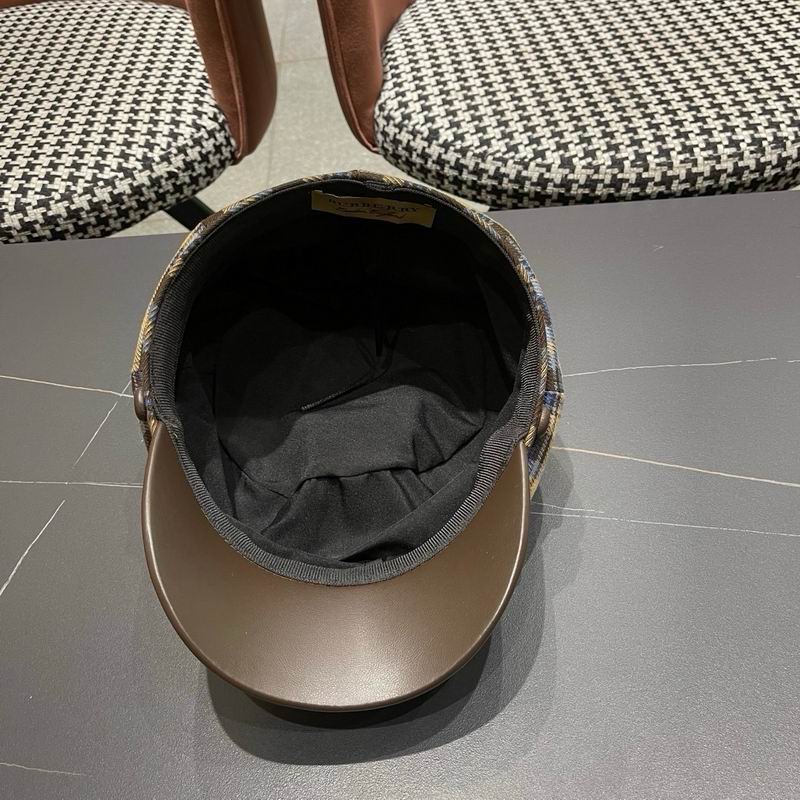 Burberry cap (126)