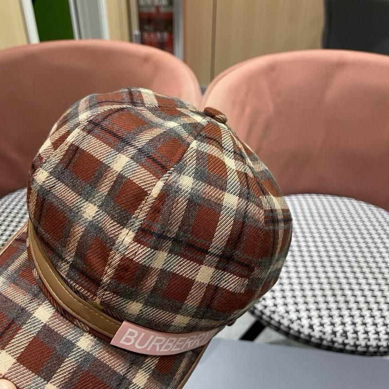 Burberry cap (138)