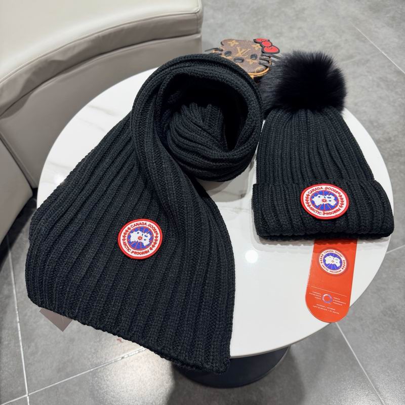 Canada Goose Scarf Hat (1093)