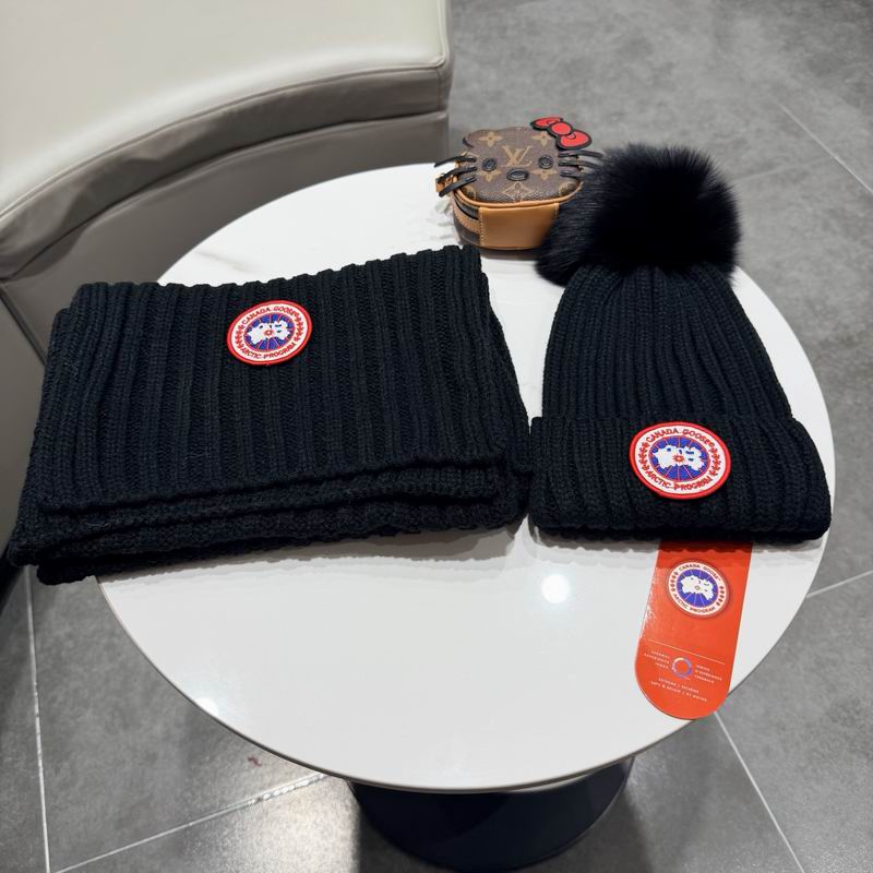 Canada Goose Scarf Hat (1095)
