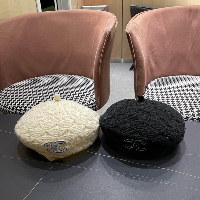 Chanel Beret (90)