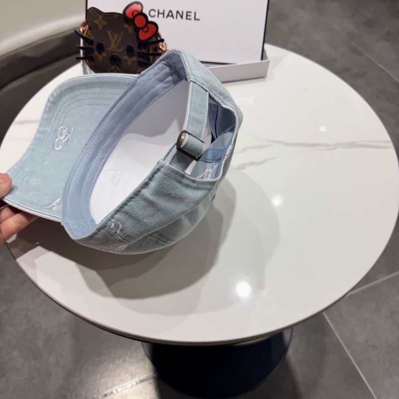 Chanel Cap (499)