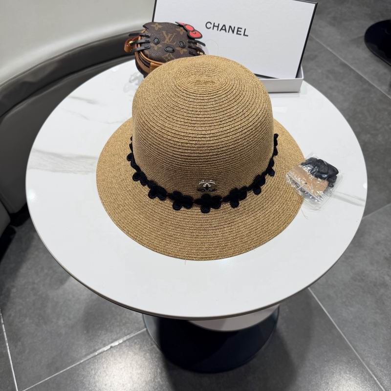 Chanel top hat (299)