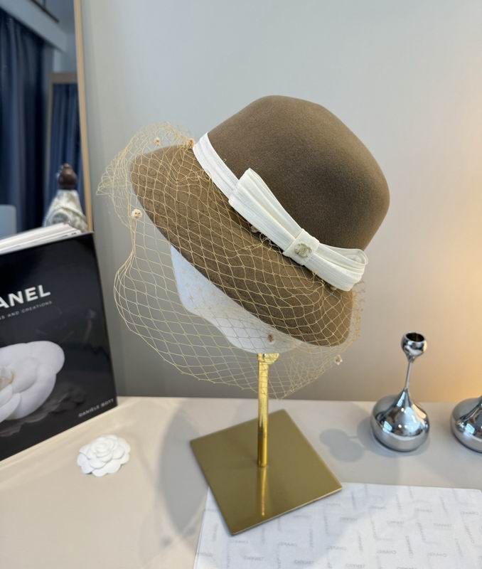 Chanel top hat (499)