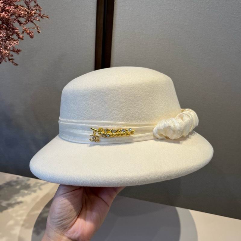 Chanel top hat (502)