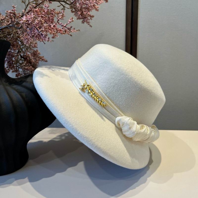 Chanel top hat (503)