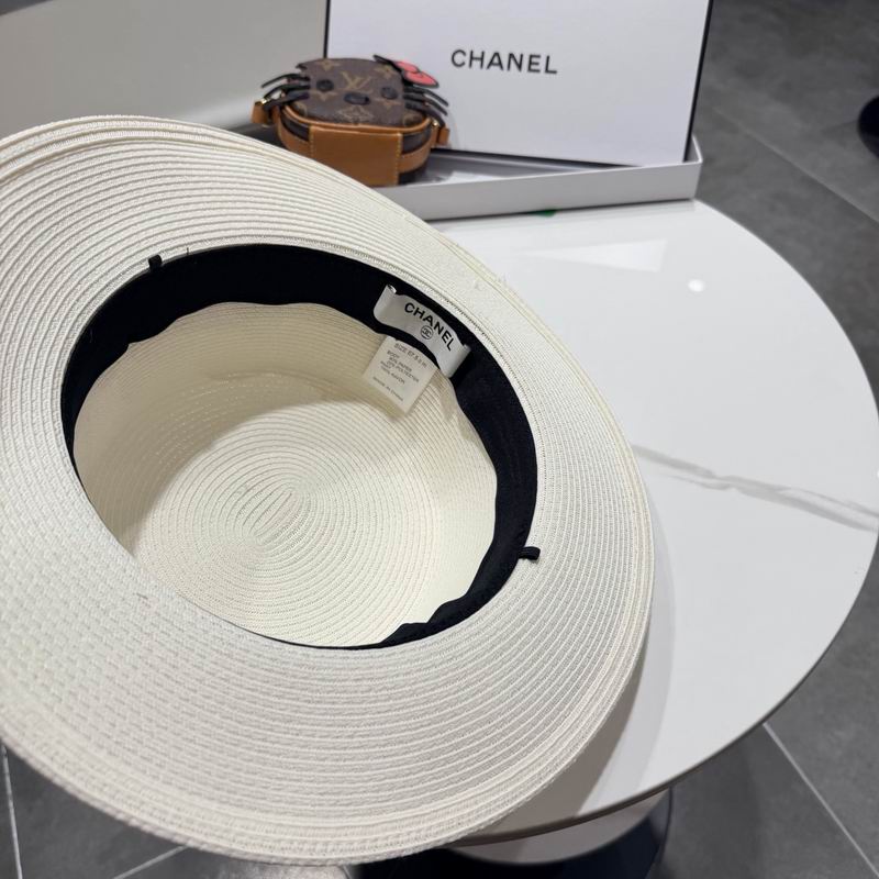 Chanel top hat (550)