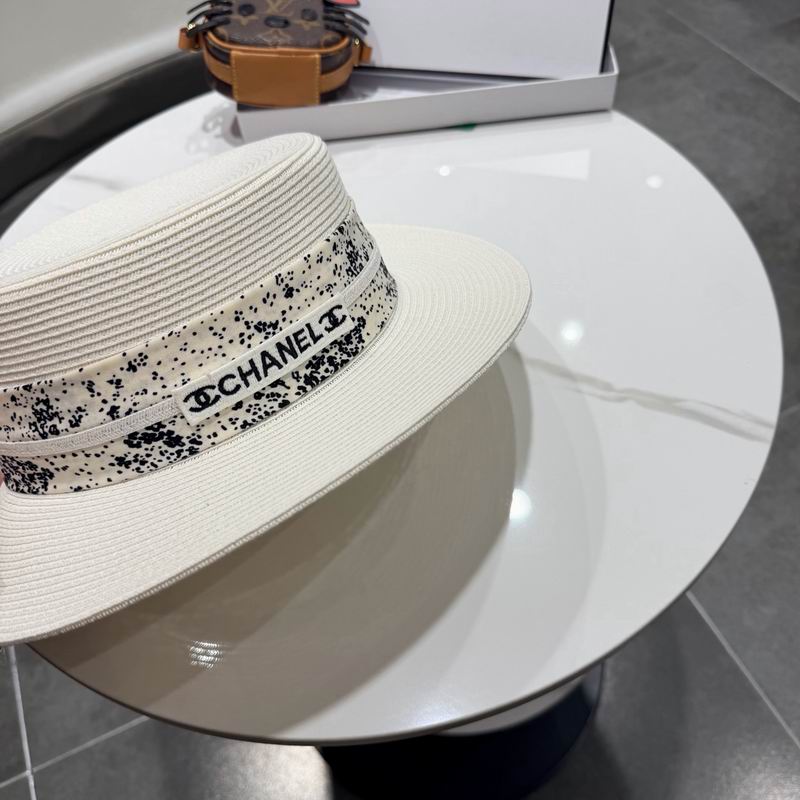 Chanel top hat (555)