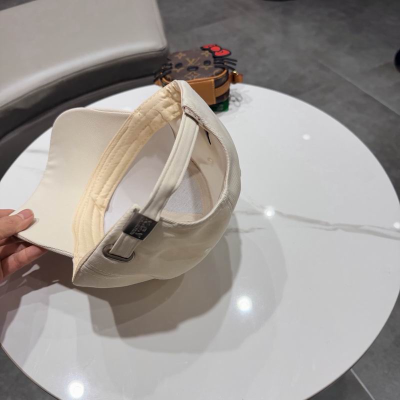 Chrome Hearts Cap (4521)