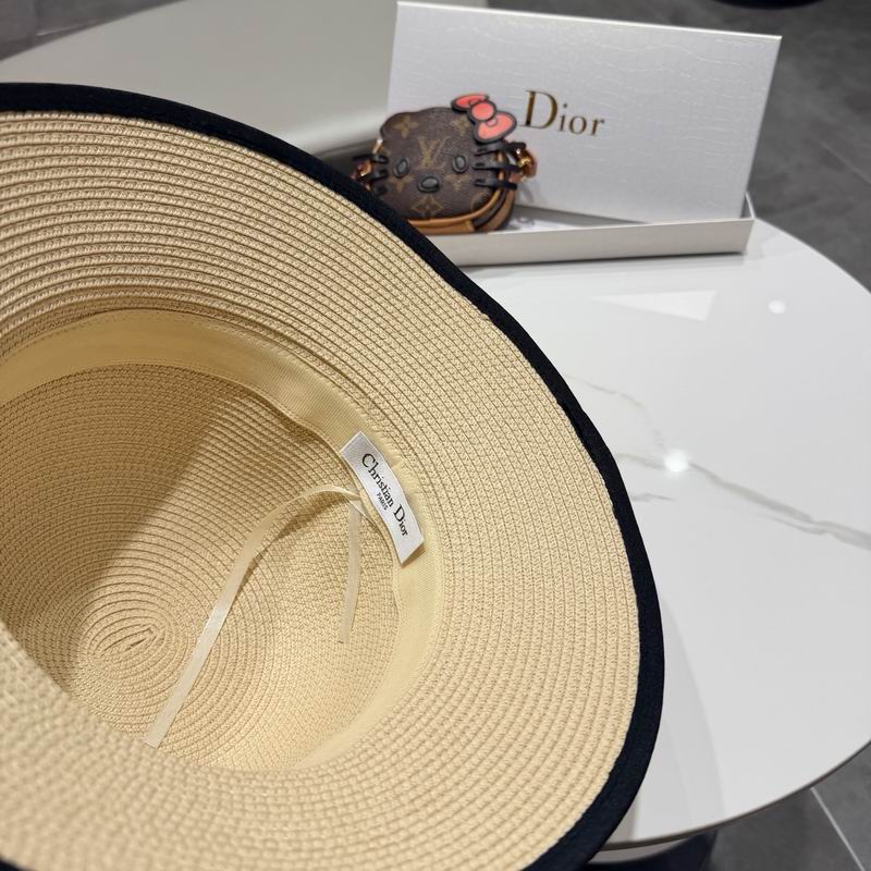 Dior top hat (403)